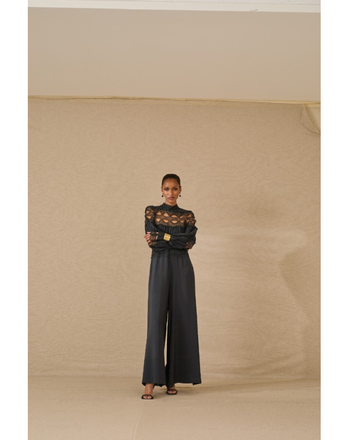 SOUVENIR Φόρμα Ολόσωμη δανδέλα στο πάνω μέρος έντονο μανίκι με μεγάλη μανσέτα S39MO289