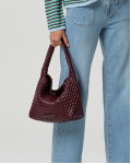SURKANA τσάντα μπορντώ πλεκτή δερματίνη BRAI412