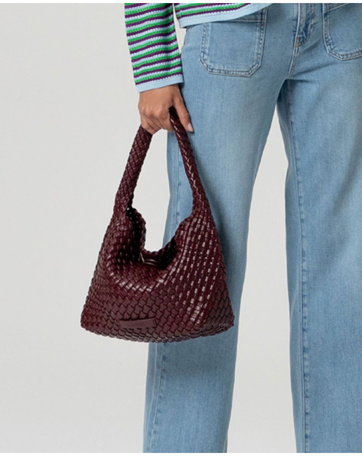 SURKANA τσάντα μπορντώ πλεκτή δερματίνη BRAI412