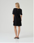 SURKANA Μαύρο φόρεμα με κοντό μανίκι και φαρδιά γραμμή BASY711