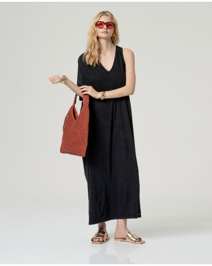 SURKANA Μακρύ φόρεμα με ασύμμετρο σχέδιο και V λαιμόκοψη NARA712