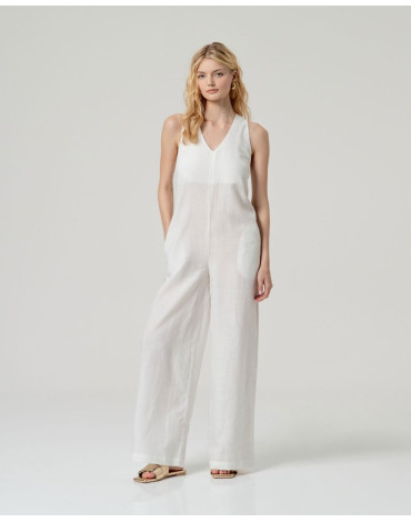 SURKANA Άσπρη ολόσωμη φόρμα με τιράντες και V λαιμόκοψη. NAPE827