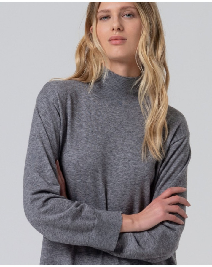 SURKANA MIDI ΓΚΡΙ ΦΟΡΕΜΑ ΜΕ ΣΚΙΣΙΜΟ ΣΤΟ ΠΛΑΙ