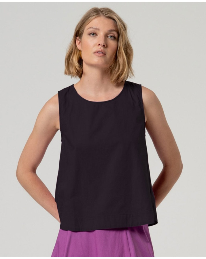 SURKANA Αμάνικο τοπ με στρογγυλή λαιμόκοψη. BAKU126