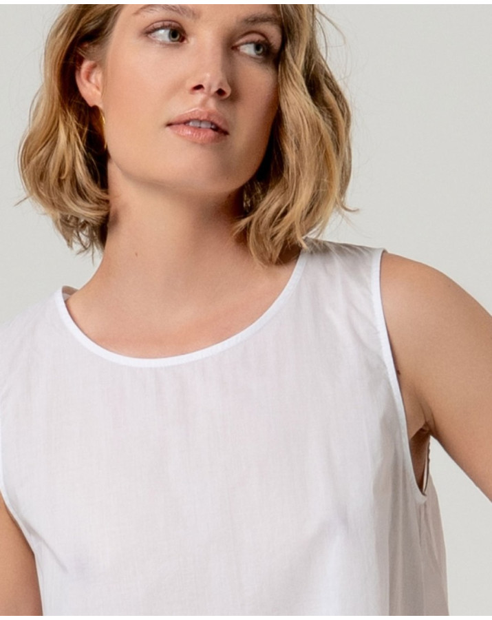 SURKANA Αμάνικο τοπ με στρογγυλή λαιμόκοψη. BAKU126