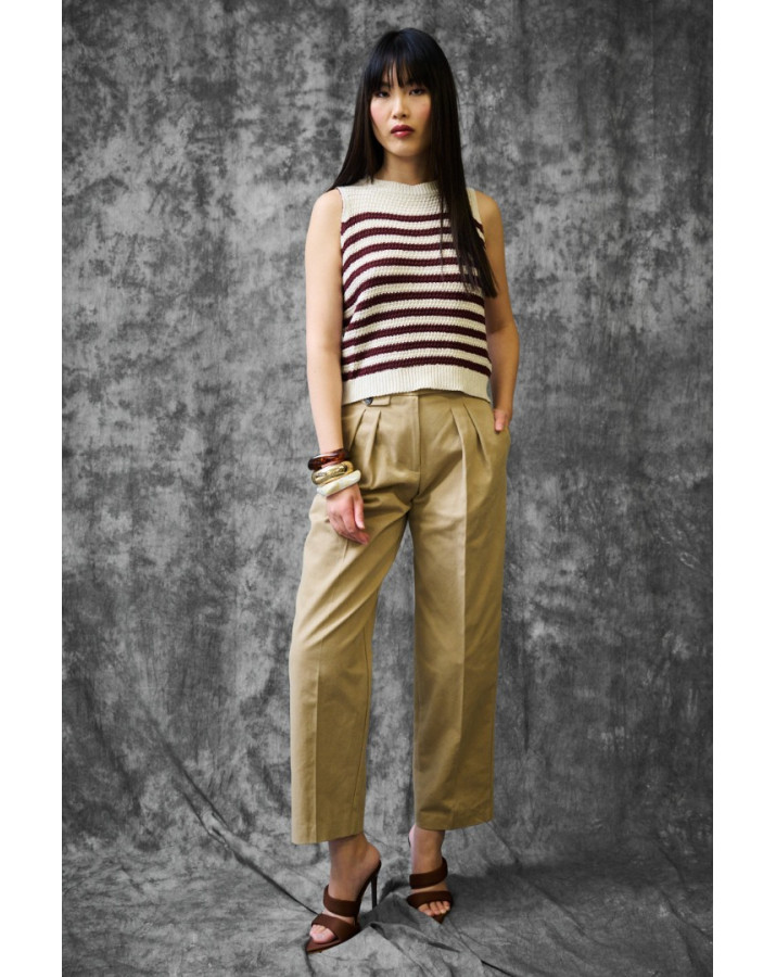 KIKISIX Μπεζ παντελόνι με πιέτες. KXPA2038CAM