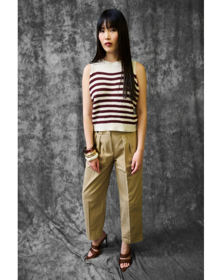 KIKISIX Μπεζ παντελόνι με πιέτες. KXPA2038CAM