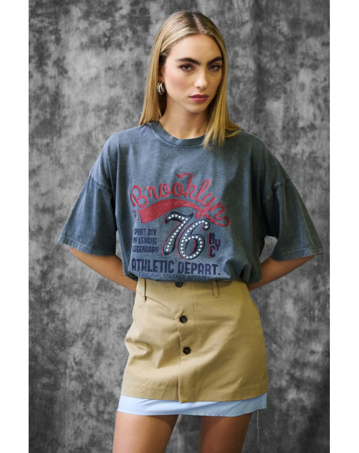 KIKISIX ΚΟΝΤΟΜΑΝΙΚΗ ΜΠΛΟΥΖΑ ΜΕ ΣΤΑΜΠΑ "BROOKLYN" KXTS2121GRY