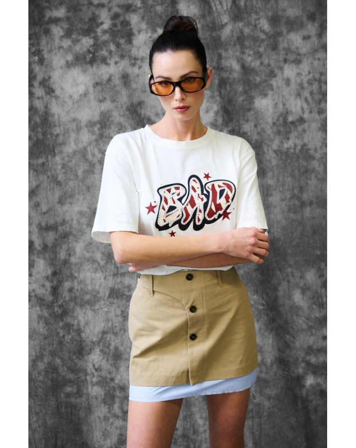 KIKISIX ΑΣΠΡΟ Τ-SHIT ΜΕ ΣΤΑΜΠΑ KXTS2149BCO