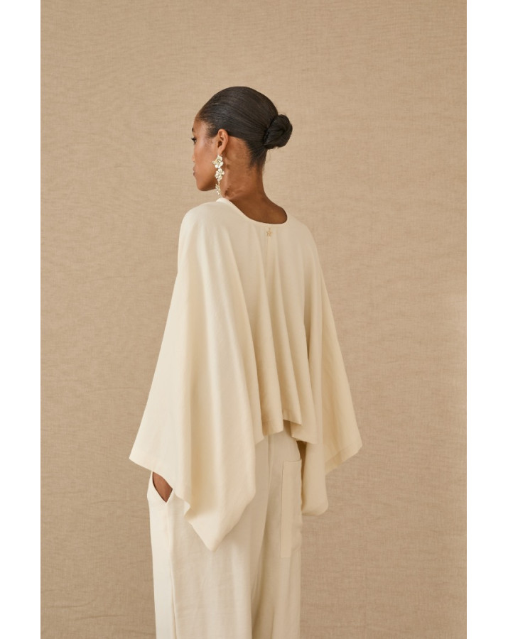 SOUVENIR ΜΠΛΟΥΖΑ ME ΦΑΡΔΥΑ ΜΑΝΙΚΙΑ ΚΑΙ ΣΤΡΙΦΩΜΑ ΜΠΡΟΣΤΑ ΣΤΗ V ΛΑΙΜΟΚΟΨΗ S39M0305